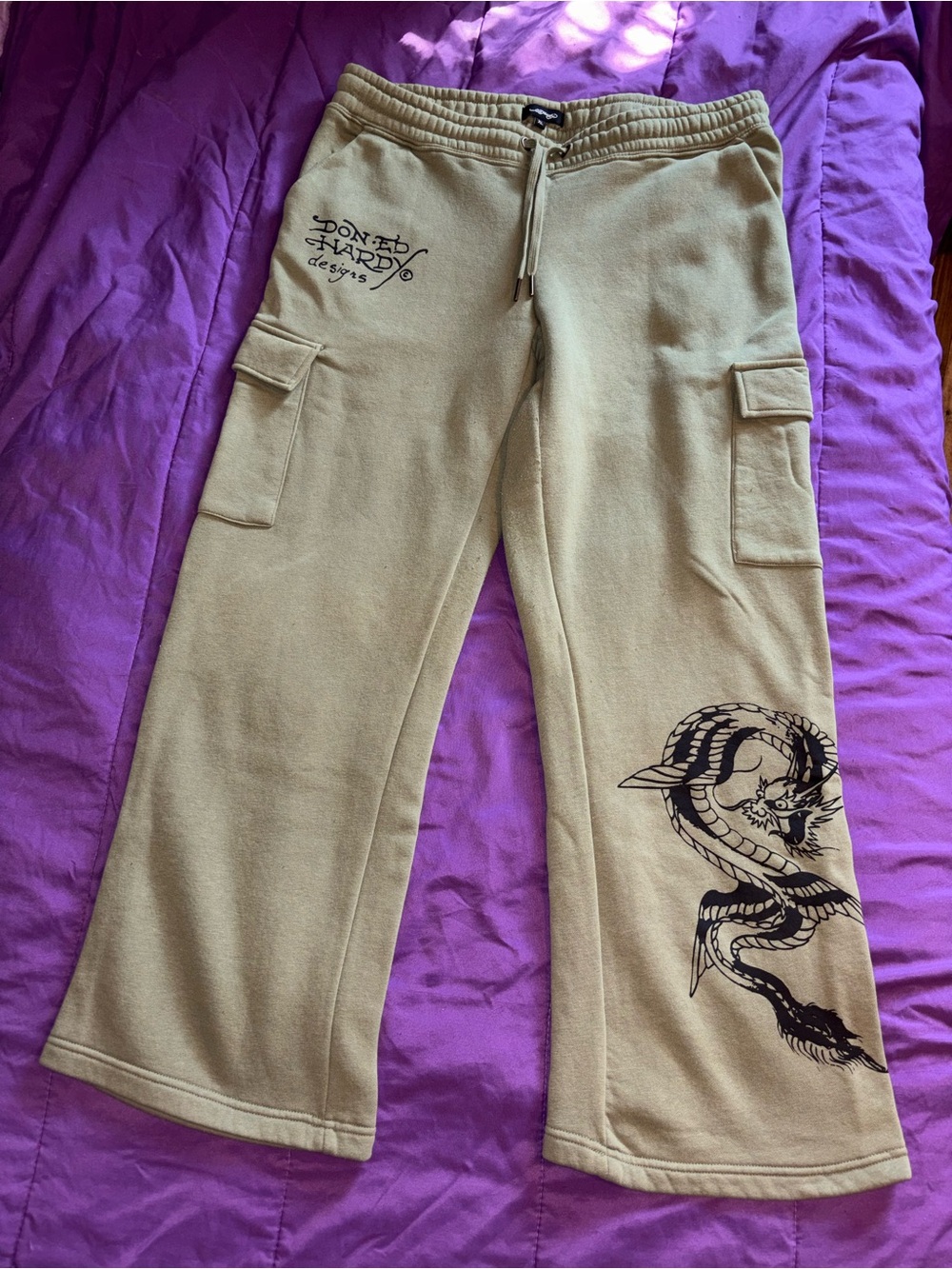 Ed Hardy Women Cargo Sweatpants with Heart & Snake Graphic